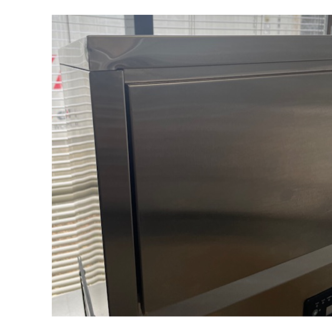 Commercial Ice Machine 30kg/24hr -Clearance