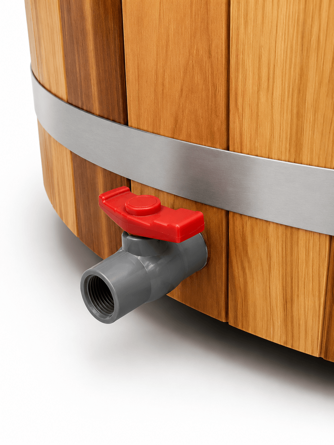 KOVE Oval Cedar Ice Bath – Reclined Cold Plunge